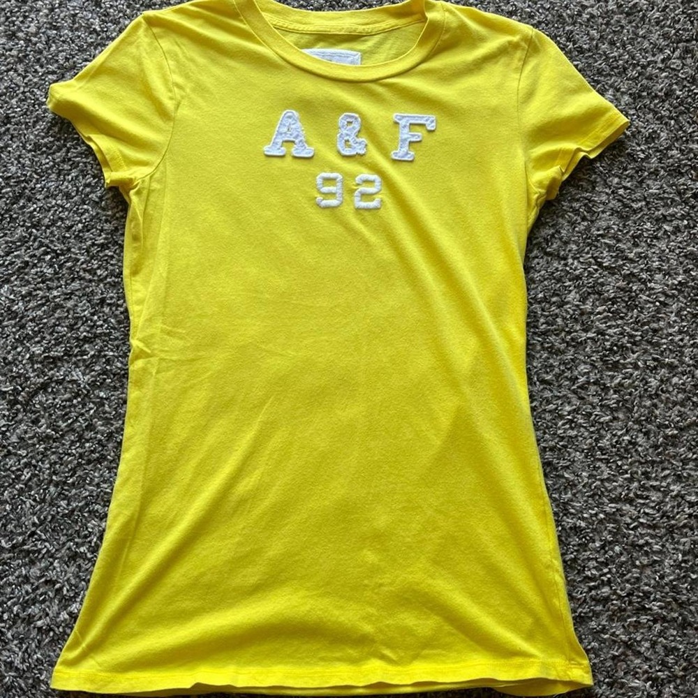 Abercrombie & Fitch Yellow Vintage Y2K Baby Tee AF 92 Applique Womens L
